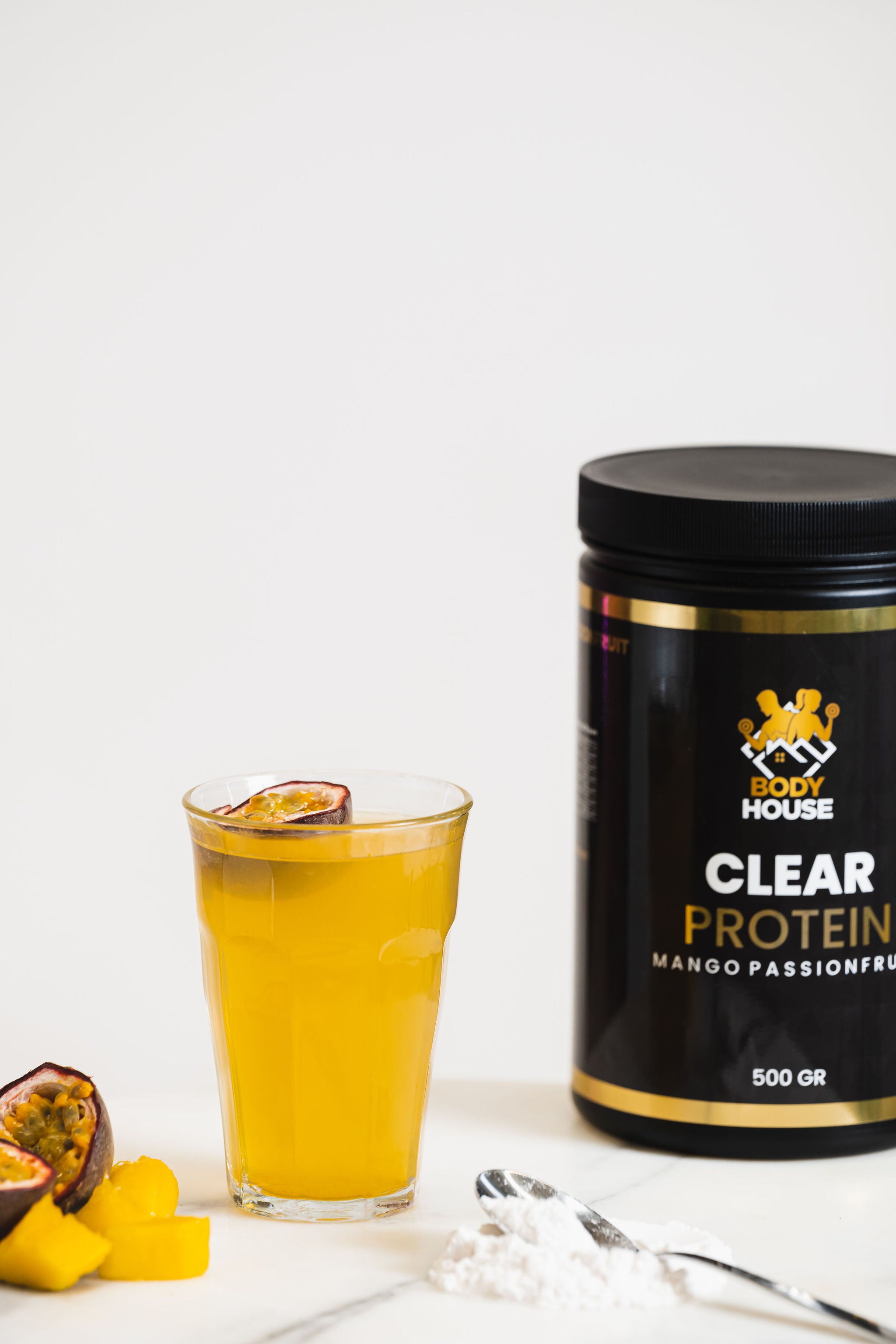 Verfrissende Clear Whey Protein Mango Passionfruit www.bodyhouse.nl